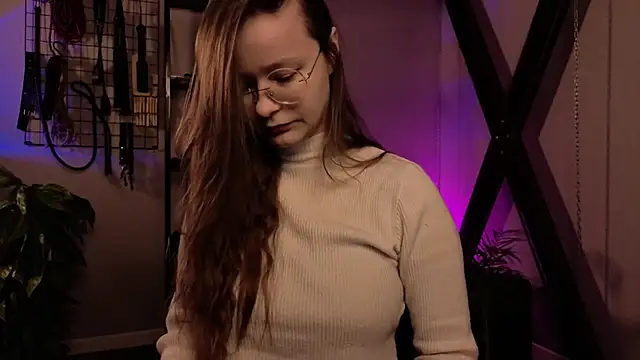 CassieCool online show from 11-27-25, 01:00