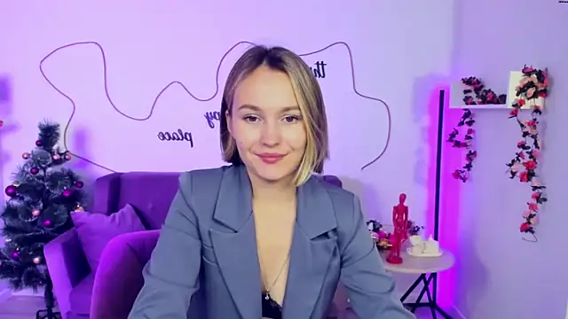 BritnieCute online show from 12-26-24, 05:58