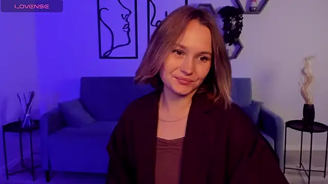 BritnieCute online show from 10-06-25, 05:19