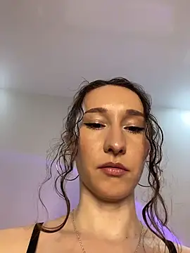 cutte dora online show from 04-12-26, 03:59