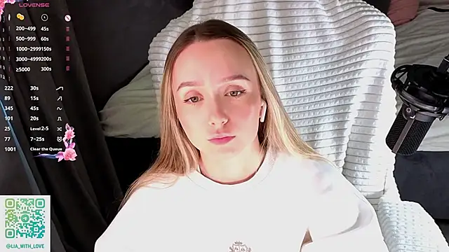 HollisBeckett online show from 02-26-26, 03:06