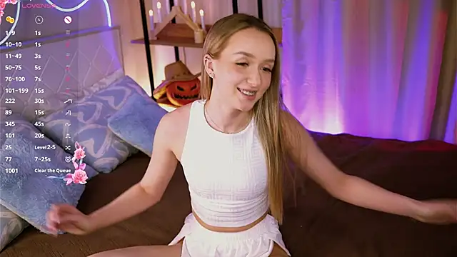 HollisBeckett online show from 03-09-25, 07:12