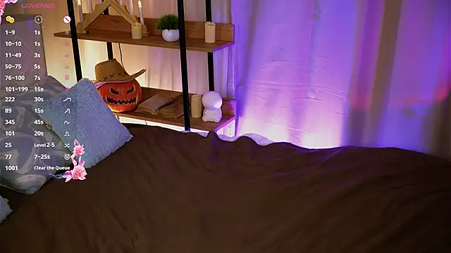 HollisBeckett online show from 03-10-25, 09:45