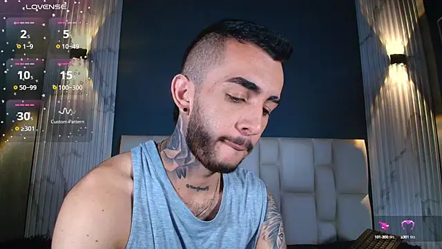 Snapshot of Marcelo_ruiz_ chatting on 09-23-25, 12:56 Marcelo ruiz online show from 09-23-25, 12:56