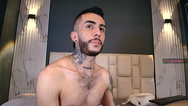 Snapshot of Marcelo_ruiz_ chatting on 10-14-25, 06:19 Marcelo ruiz online show from 10-14-25, 06:19