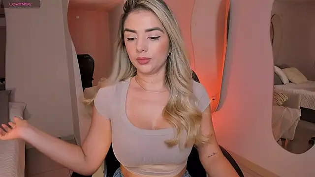 ChloePreston  online show from 03-12-26, 10:52