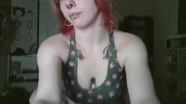 GoddessPinxx online show from 05-18-26, 04:29