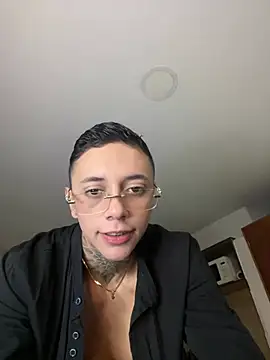 VictoriaEva online show from 12-22-24, 01:11