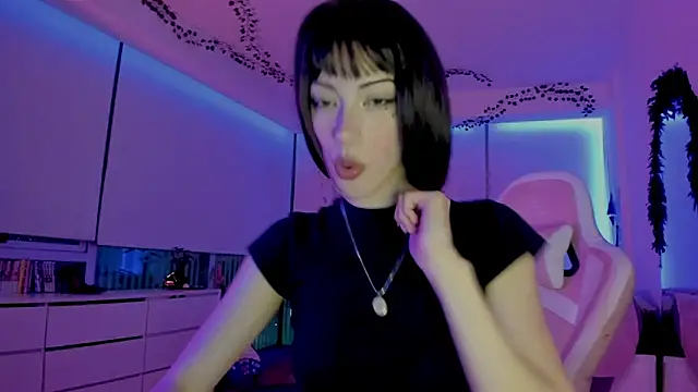 BaniGyaru online show from 04-19-26, 01:17