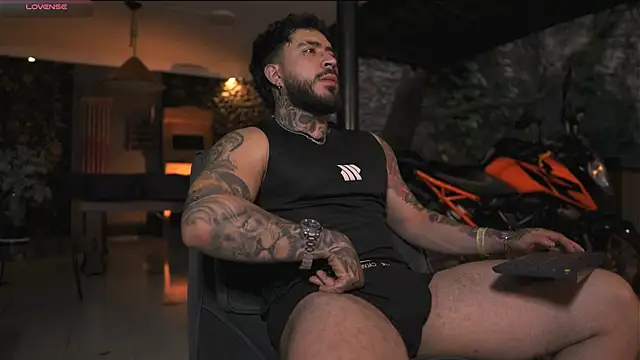 LeoSalvatore  online show from 11-09-25, 11:14