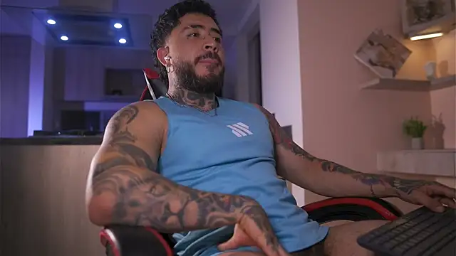 LeoSalvatore  online show from 10-27-25, 12:33