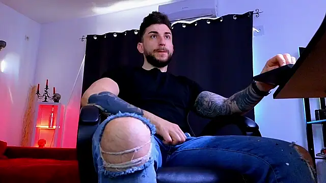 MightyAaron66 online show from 04-07-26, 04:36