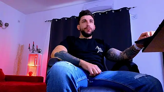MightyAaron66 online show from 07-12-26, 03:18