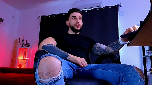 MightyAaron66 online show from 04-30-26, 07:26