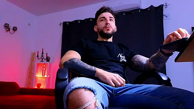 MightyAaron66 online show from 12-01-25, 04:57