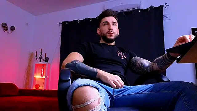 MightyAaron66 online show from 11-26-25, 03:28