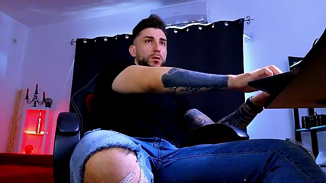 MightyAaron66 online show from 02-20-26, 06:37