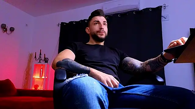 MightyAaron66 online show from 09-21-25, 02:28