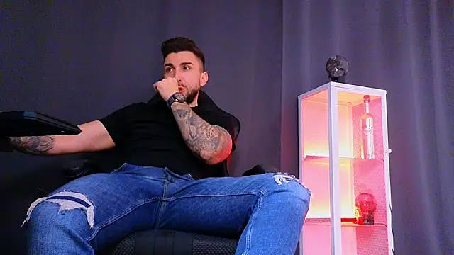 MightyAaron66 online show from 03-02-25, 11:28