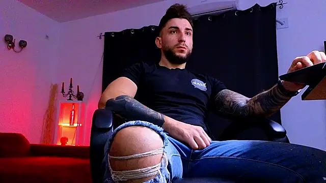 MightyAaron66 online show from 11-07-25, 03:44