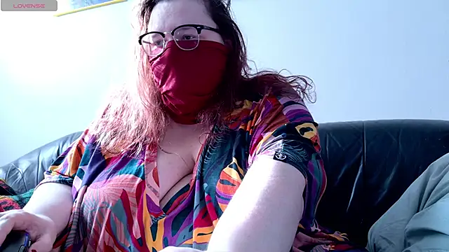 Snapshot of DoubleCherryBombXO chatting on 02-04-25, 02:53 DoubleCherryBombXO online show from 02-04-25, 02:53