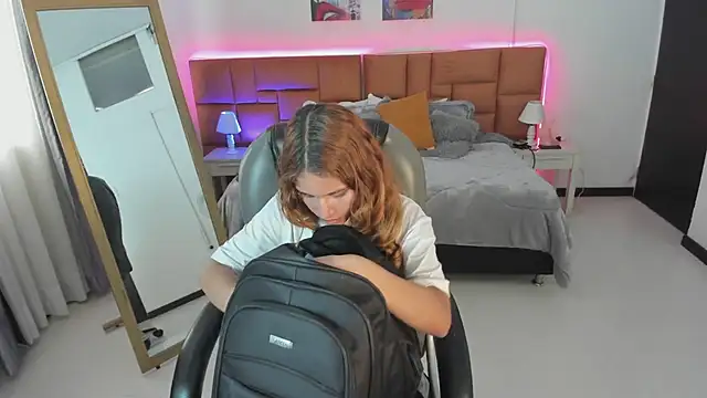 Tamy edwards online show from 04-10-26, 08:16