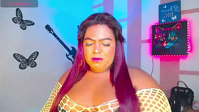 Snapshot of OpraxBellinda chatting on 05-16-26, 02:32 OpraxBellinda online show from 05-16-26, 02:32