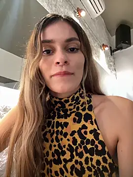 cuteluci  online show from 10-11-25, 10:44