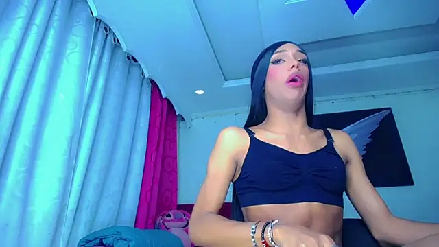 NahomiCamper online show from 10-23-25, 10:19