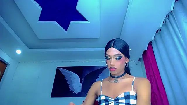 NahomiCamper online show from 10-26-25, 10:21