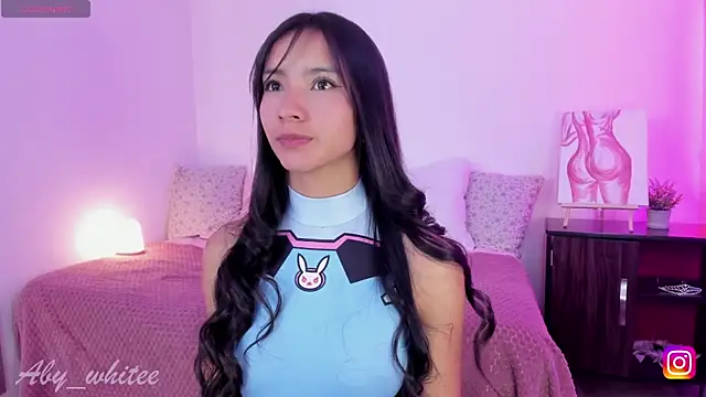 AbyWhitee online show from 02-09-25, 06:01