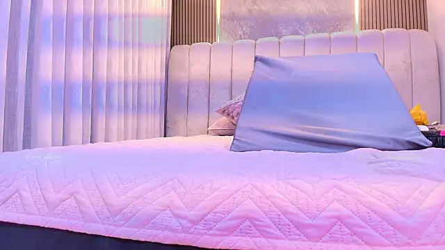 kata hazel online show from 11-19-25, 07:25