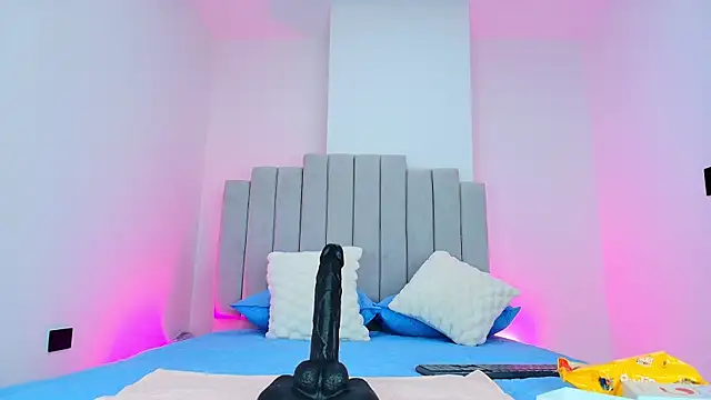 kata hazel online show from 10-28-25, 07:24