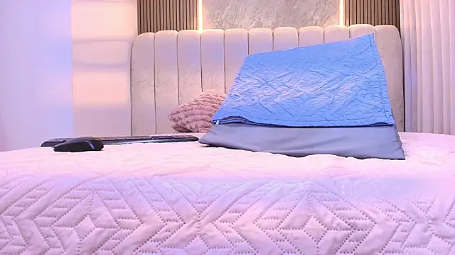 kata hazel online show from 12-04-25, 07:24