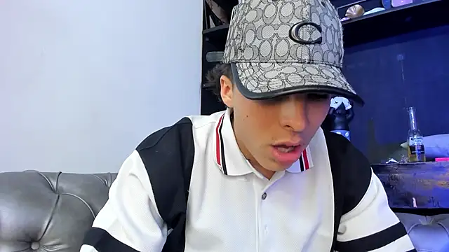 HeellBoy  online show from 11-20-25, 08:09