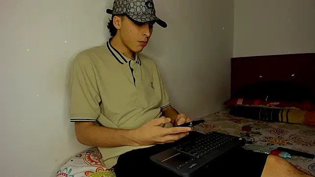 HeellBoy  online show from 02-24-26, 08:48