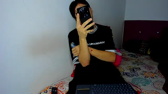 HeellBoy  online show from 02-21-26, 12:12