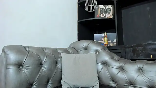 HeellBoy  online show from 11-01-25, 07:41