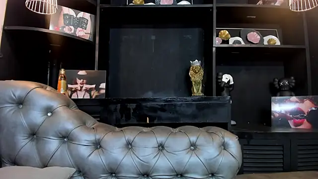 HeellBoy  online show from 10-30-25, 09:01