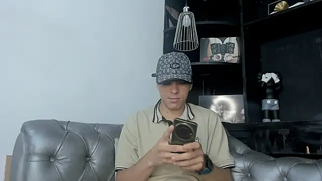 HeellBoy  online show from 11-16-25, 02:27