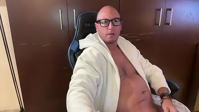 alanan881 online show from 11-26-25, 01:16