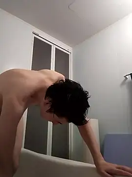 ikkakusai11 online show from 12-18-25, 03:49