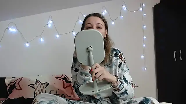 SweetMaddy888 online show from 01-04-25, 04:12