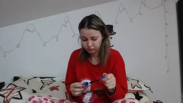 SweetMaddy888 online show from 01-11-25, 04:06