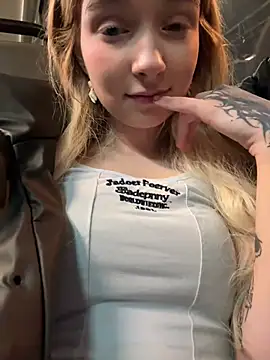 Baby Tiny online show from 01-29-25, 05:35