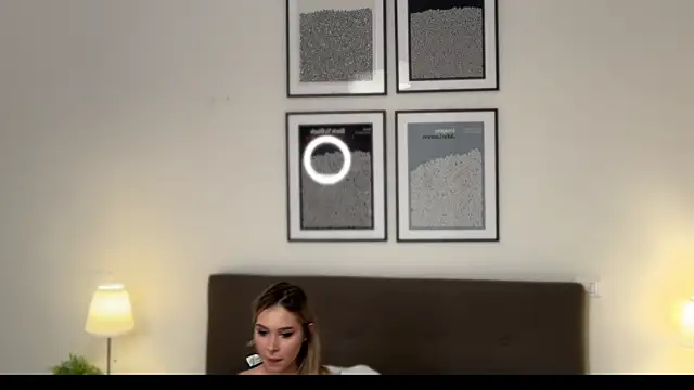 Snapshot of Tella_dream chatting on 05-07-26, 01:58 Tella dream online show from 05-07-26, 01:58