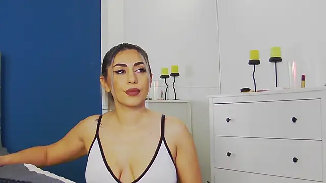 CelineMeyerr online show from 11-07-25, 06:29