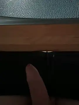 Snapshot of rundum40 chatting on 12-10-24, 01:55 rundum40 online show from 12-10-24, 01:55