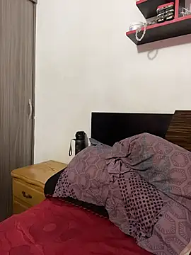 karla nill online show from 04-13-26, 06:23