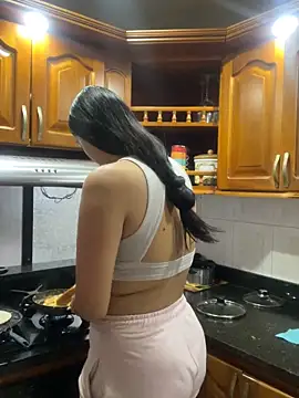 karla nill online show from 11-10-25, 04:56